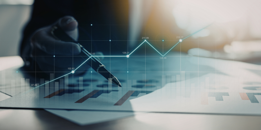 Financial planning and analysis dashboard used to evaluate budgets, forecasts, and business performance
